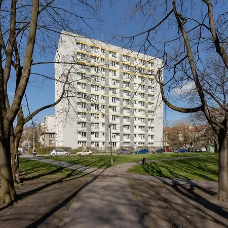 Pet-friendly Cosy Studio Skarbinskiego By Renters Kraków
