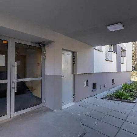 Pet-friendly Cosy Studio Skarbinskiego By Renters Apartment Krakow